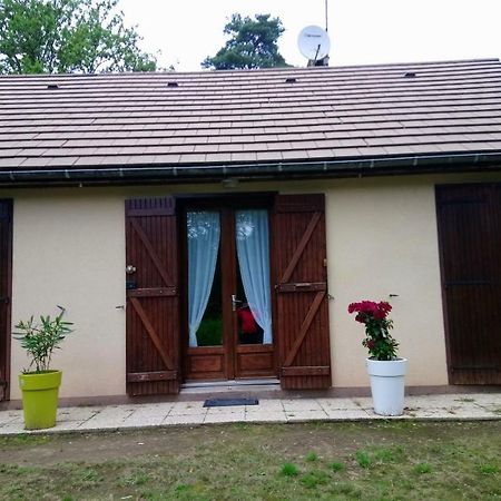Maison Bord Du Lac Marcillac-la-Croisille Exteriör bild